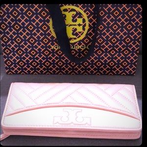 Tory Burch Alexas Slim Wallet